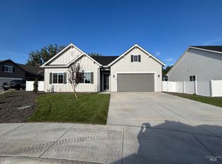 851 N Sevenoaks Ave, Eagle, ID 83616