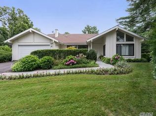 96 Karol Pl, Jericho, NY 11753
