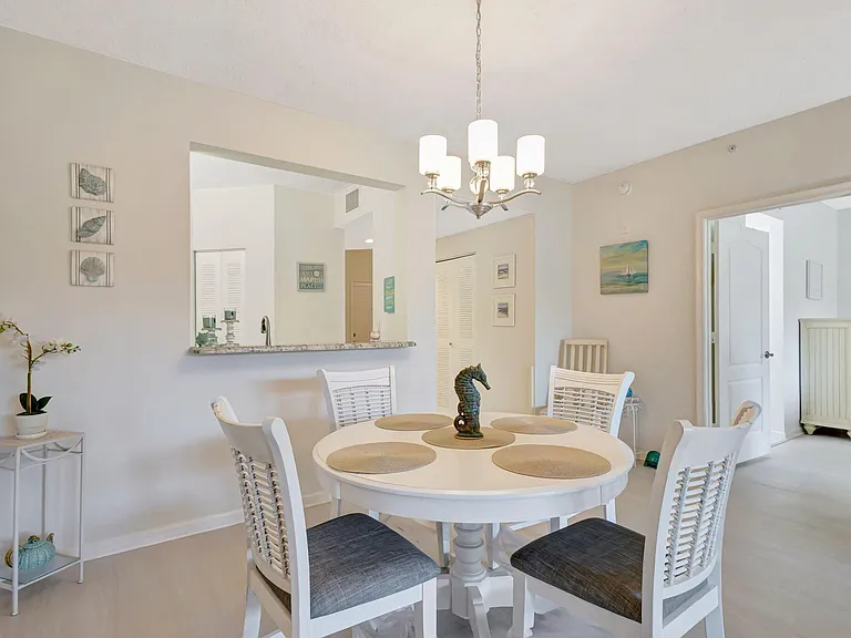 800 Uno Lago Dr #302 — Photo 15