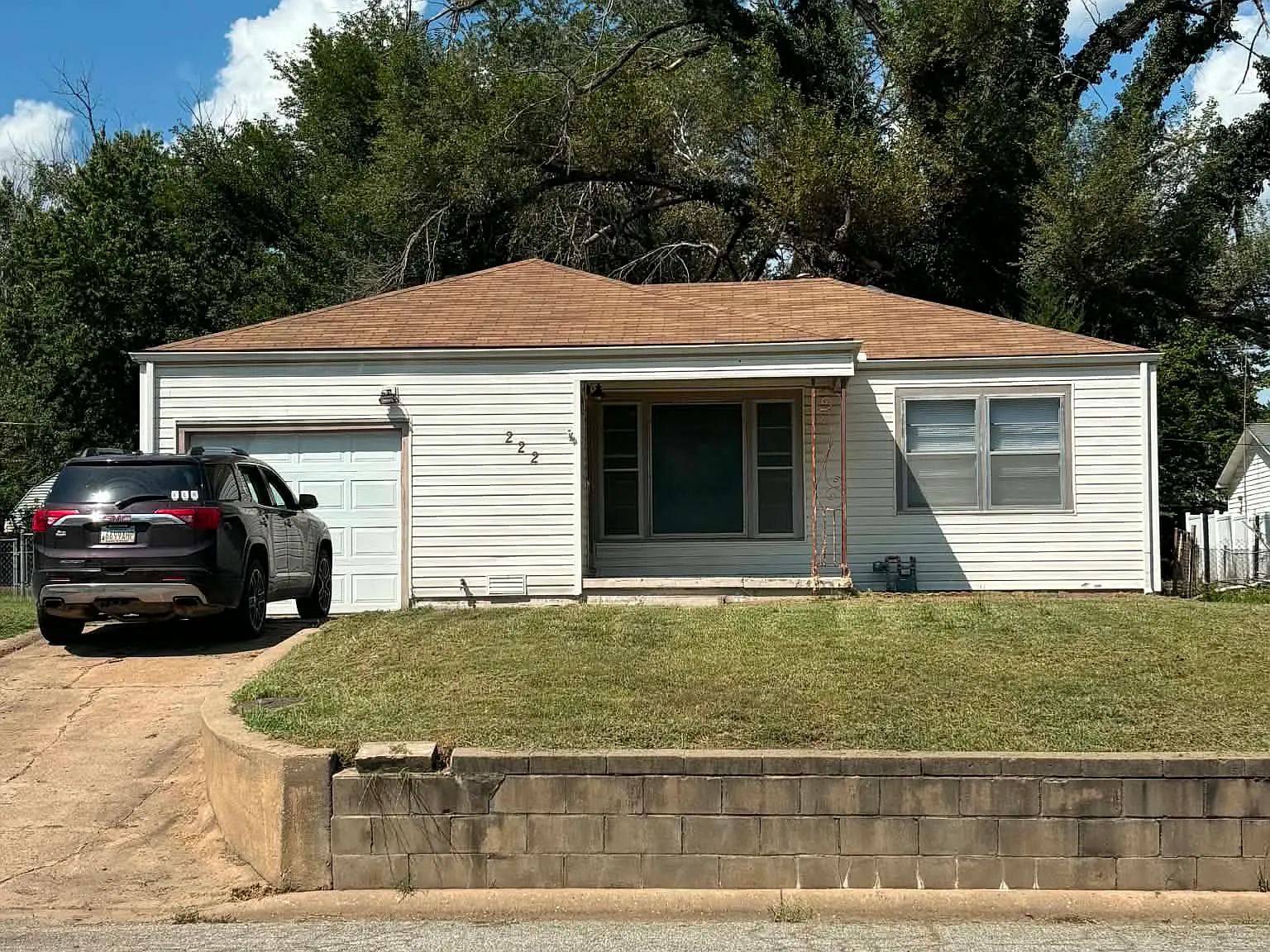 2 bed, 888 sqft, $1,100 — Photo 1
