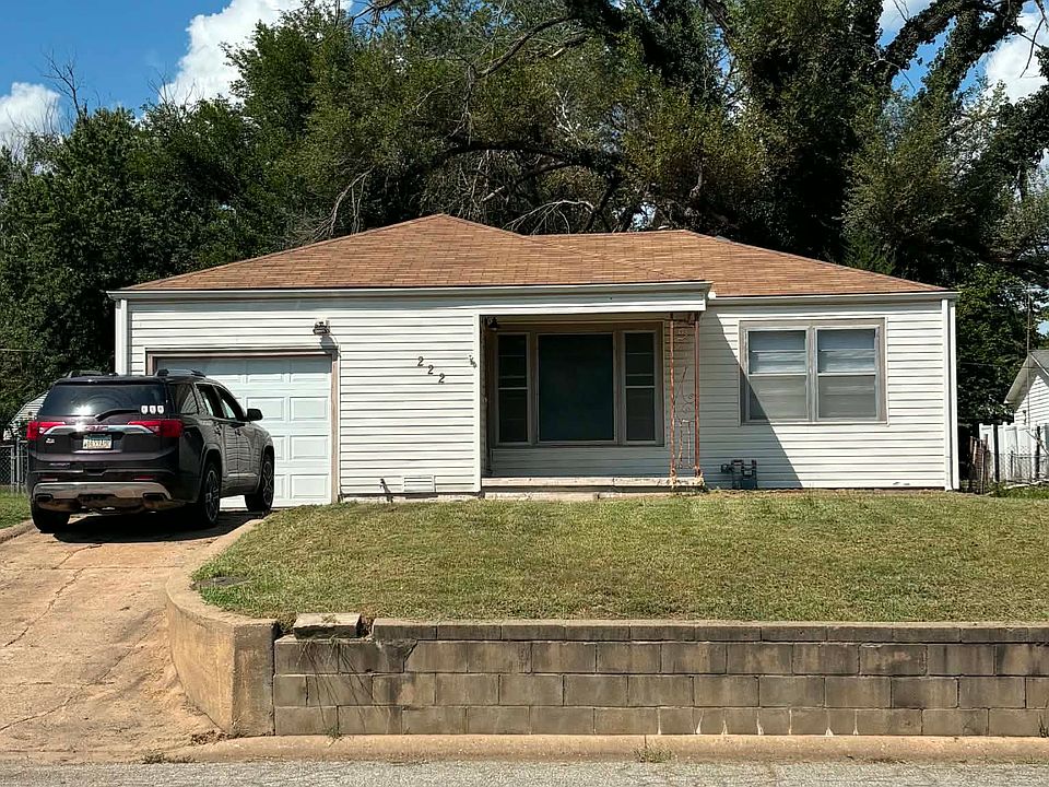 1st image of 222 E Miller Ave