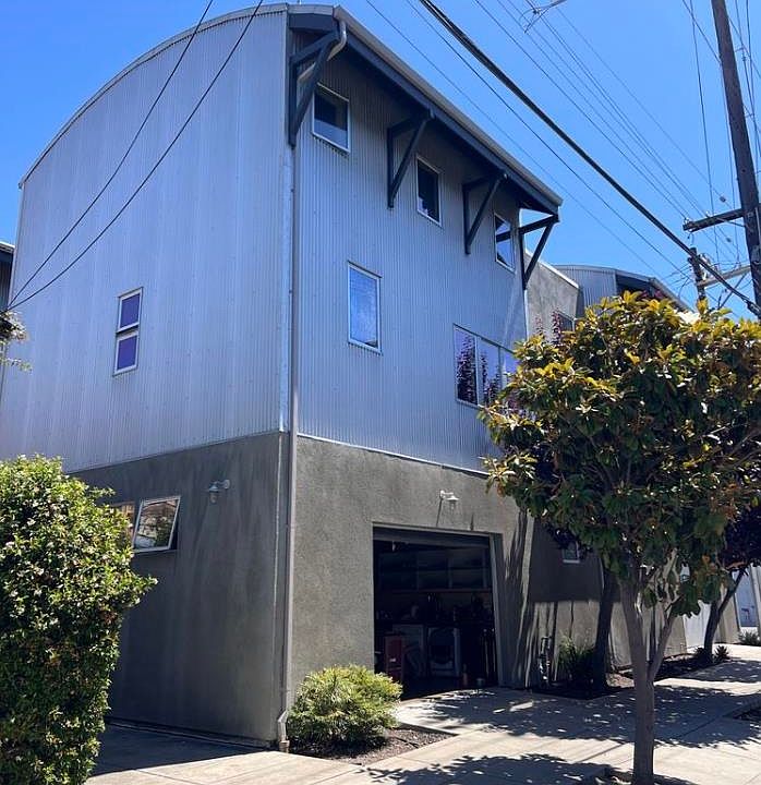 1st image of 505 Lancaster St APT 3