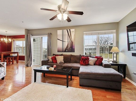 3rd image of 605 Scott Ct #Fox