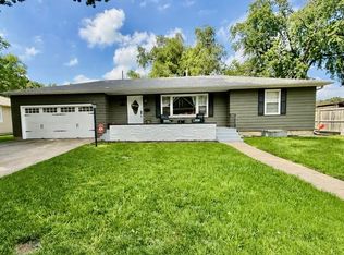106 NW 11th St, Abilene, KS 67410