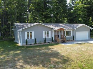 1 Ojibway Ct, Tiny, ON L9M0B2
