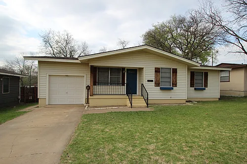 1921 Deborah Dr Photo 1