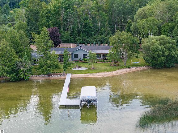 2nd image of 6854 Gorham Beach Ln