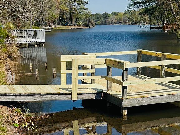 3rd image of 329 Deer Run Rd