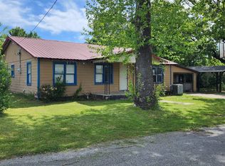 104 5th St, Talihina, OK 74571