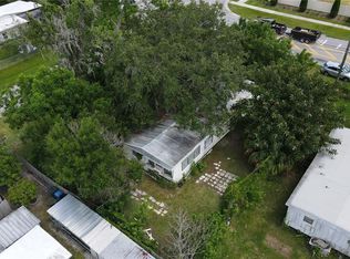 407 21st Ave SW, Ruskin, FL 33570