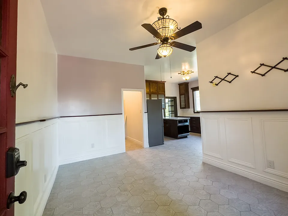 Entry & dining room