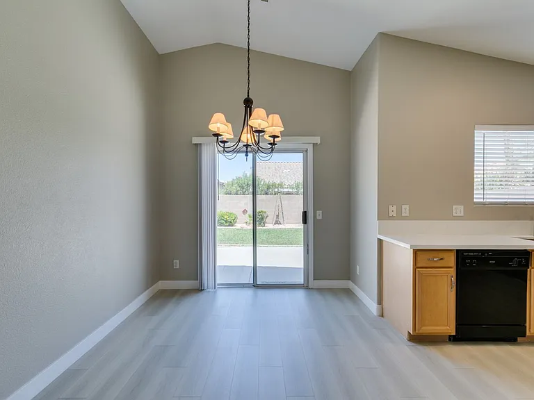 10342 Spider Rock Ave — Photo 12
