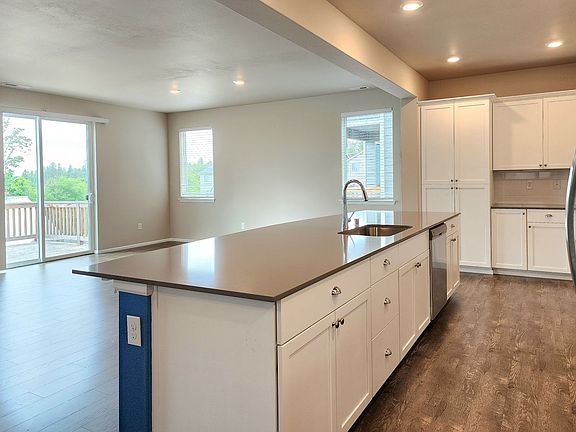 2nd image of 3476 80th Ave NE