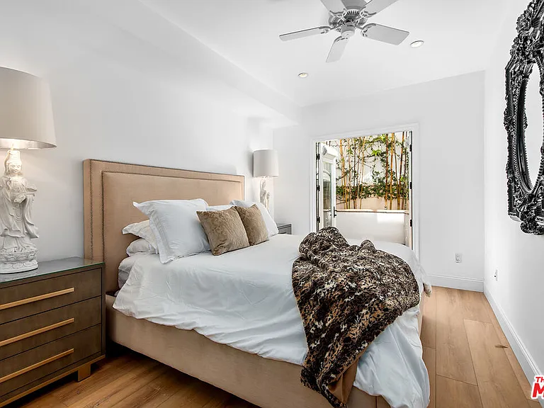 718 N Croft Ave #103 — Photo 11