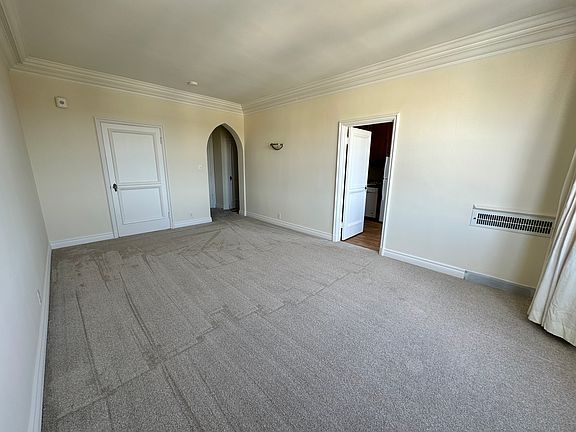 5th image of 3401 Clay St #603