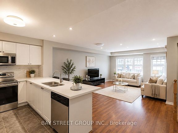 3rd image of 3975 Eglinton Ave W #13