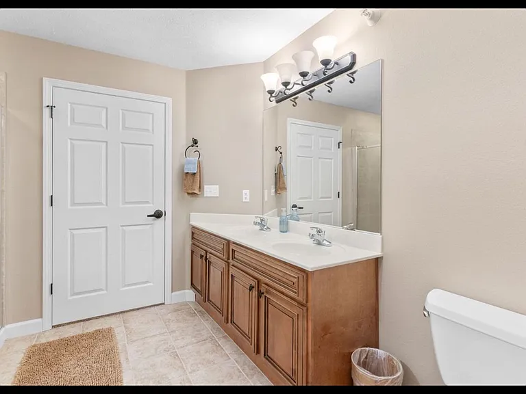 250 Lakewood Dr #5205 — Photo 24