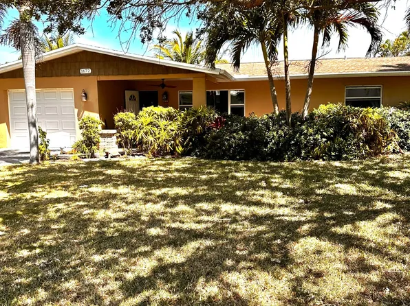 1672 Thumb Point Dr, Fort Pierce, FL 34949