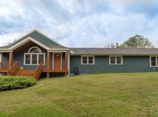 17 Stewart St, West Newbury, MA 01985