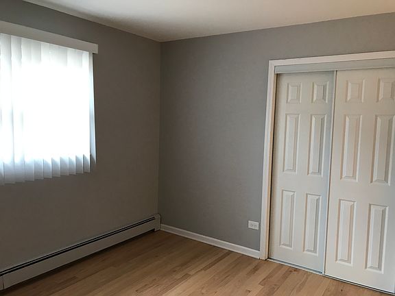 2nd image of 10425 S Keating Ave APT 3N