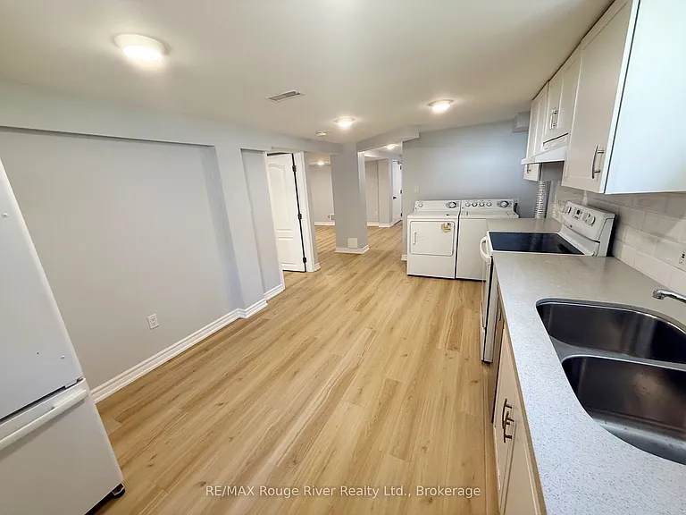 200 Trent St E — Photo 14