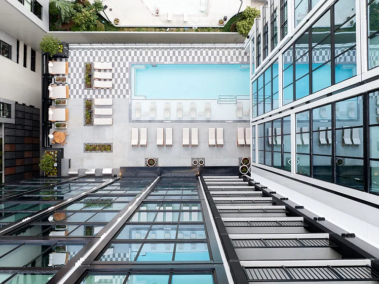 Emmi Midtown — Photo 6