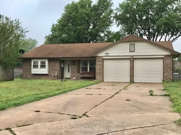 108 Canary Pl, Ponca City, OK 74601
