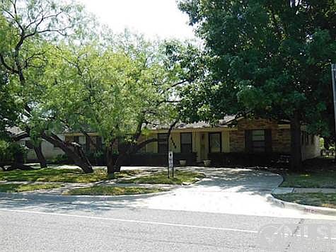 1st image of 3122 Brookhaven Club Dr