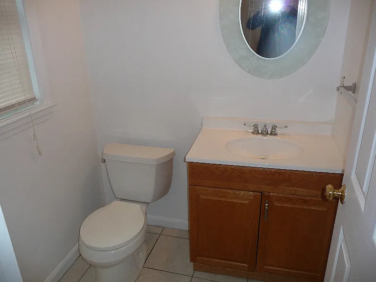 102-104 Pond St — Photo 6