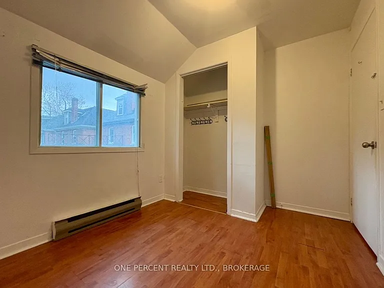 382 Earl St #3 — Photo 4