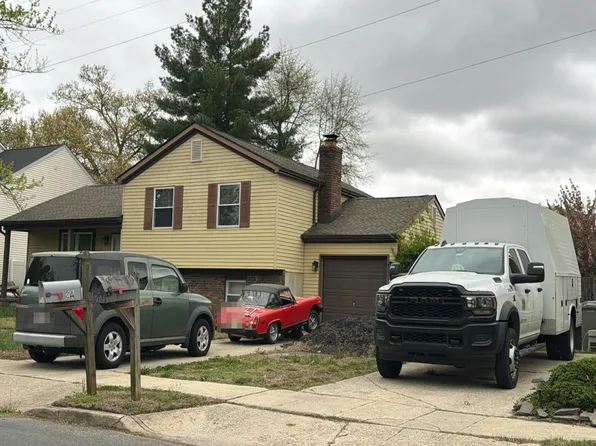 2A Mary Ellen Ln, Sicklerville, NJ 08081