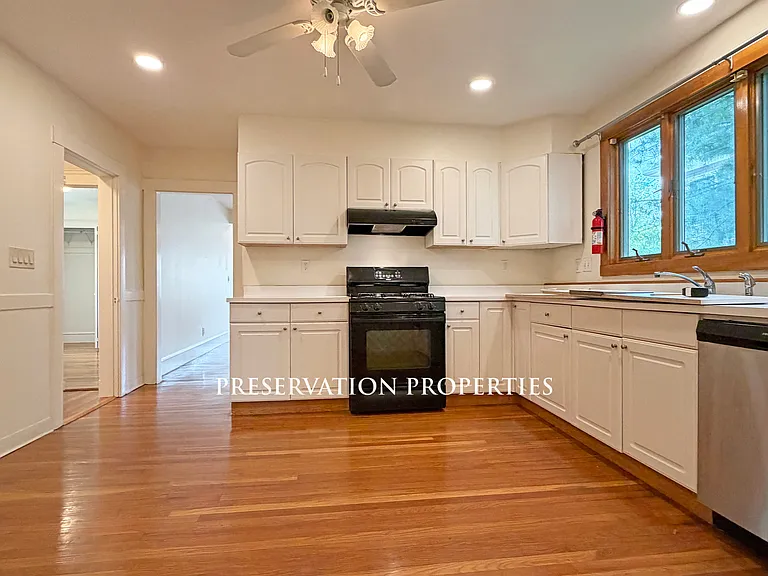 55 Walker St #2 — Photo 4