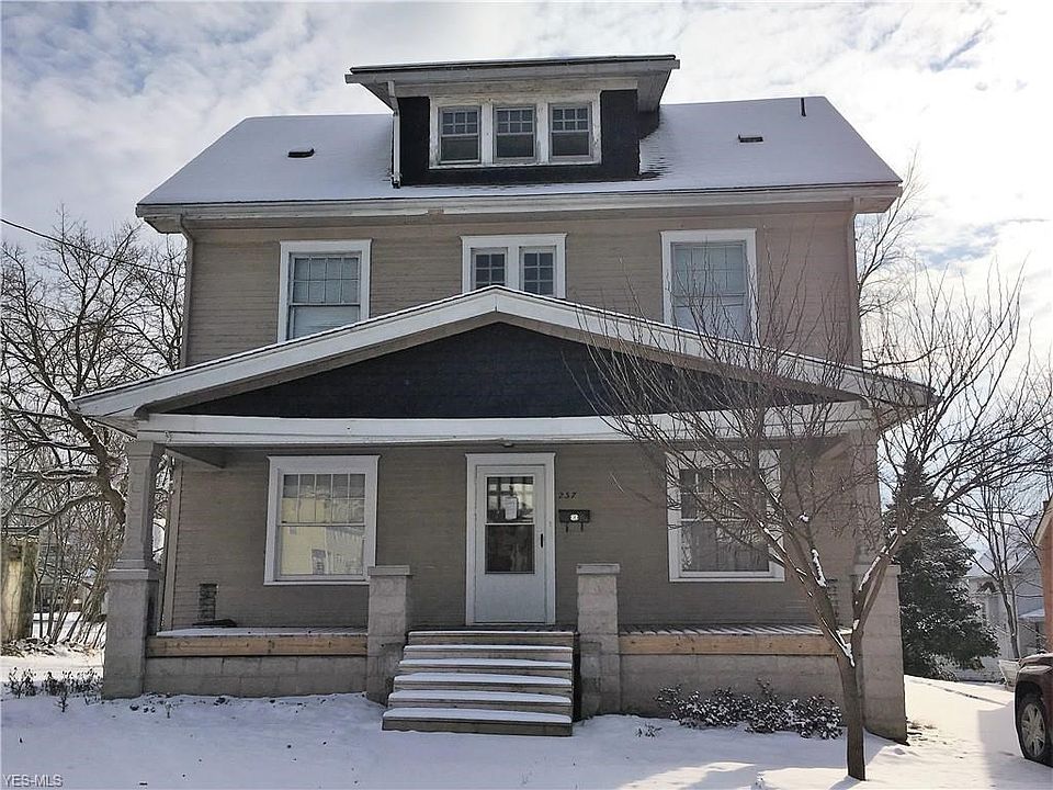 1st image of 237 Main St
