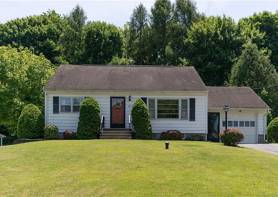 1st image of 325 Dickerson Dr N