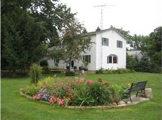 8231 E Carpenter Rd, Davison, MI 48423