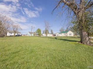 309 S Jefferson St, Perry, MO 63462