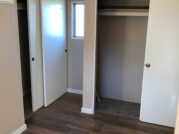 Lots of closet space