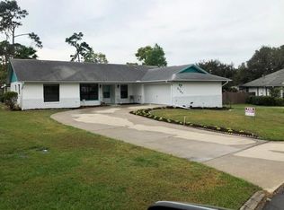 5762 W Woodside Dr, Crystal River, FL 34429