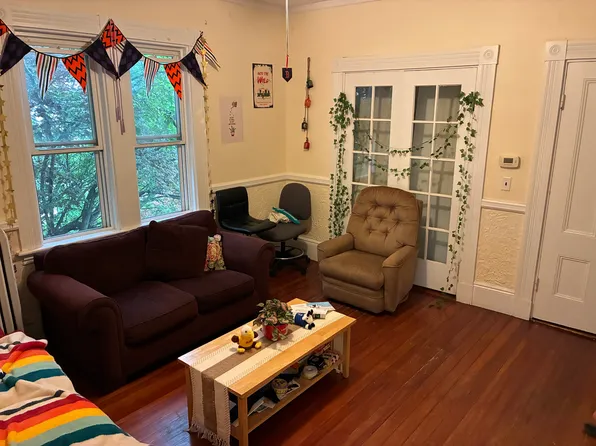 49 Bennett St #2, Boston, MA 02135