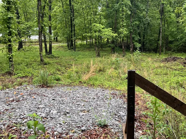 7380 Oak Springs Rd #6, Nunnelly, TN 37137