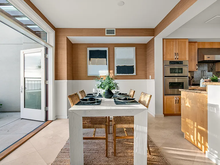 5430 La Jolla Blvd #C302 — Photo 16