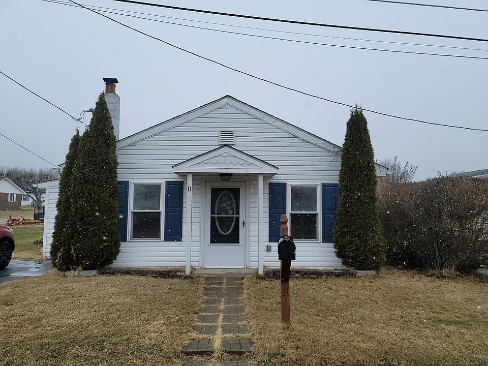 1st image of 11 University Dr