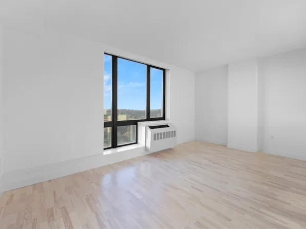 626 Flatbush Avenue image 13 of 29