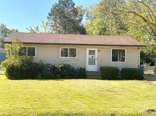 1476 Widefields Ln, Saint Louis, MO 63138