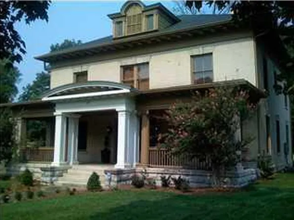 211 Glenwood Dr, Chattanooga, TN 37404