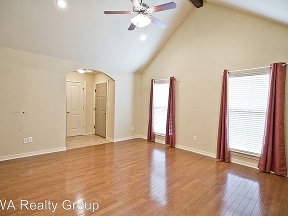 3rd image of 3112 SW Hillstone Ave