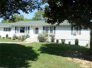 623 Higate Rd, Hendersonville, NC 28791