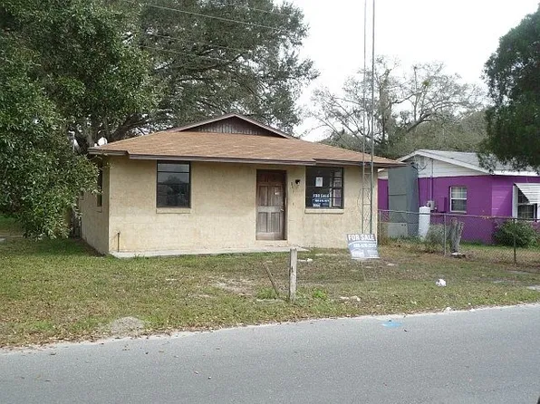 841 NW 7th St, Webster, FL 33597