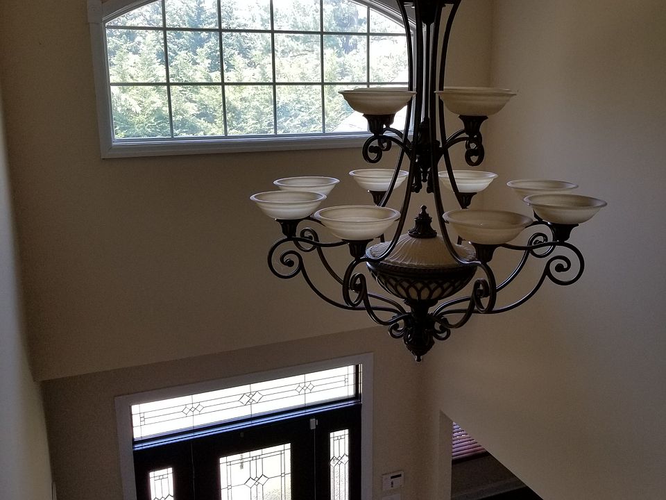 1st image of 170 Satterthwaite Ave