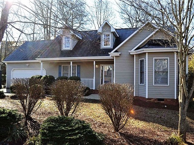 1st image of 18 Baldwin Woods Cir